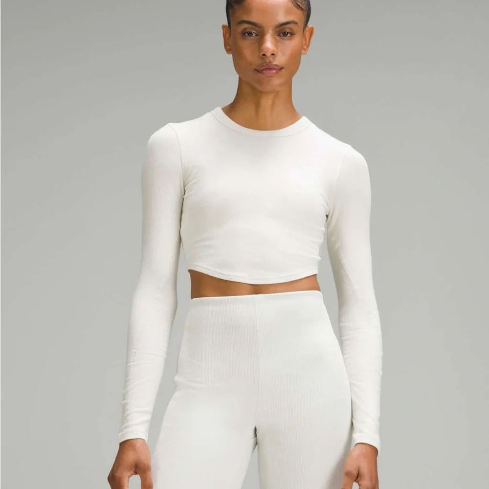 Lululemon Hold Me Tight Cropped Long Sleeve Top